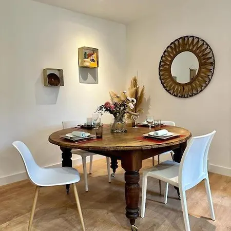 Chez Frida, Escapade Nimoise